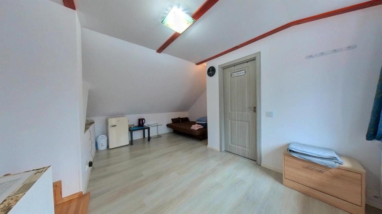 Casa J. Gusbeth - Brasov Apartment Luaran gambar